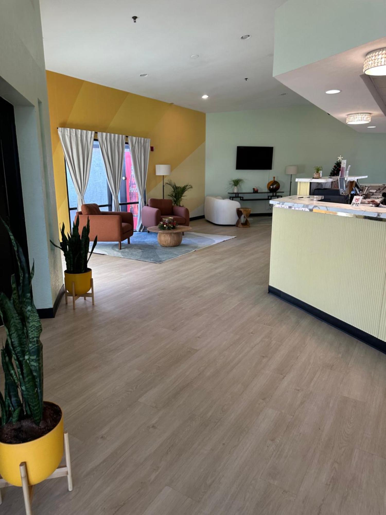 Hotel Rising Phoenix Extérieur photo