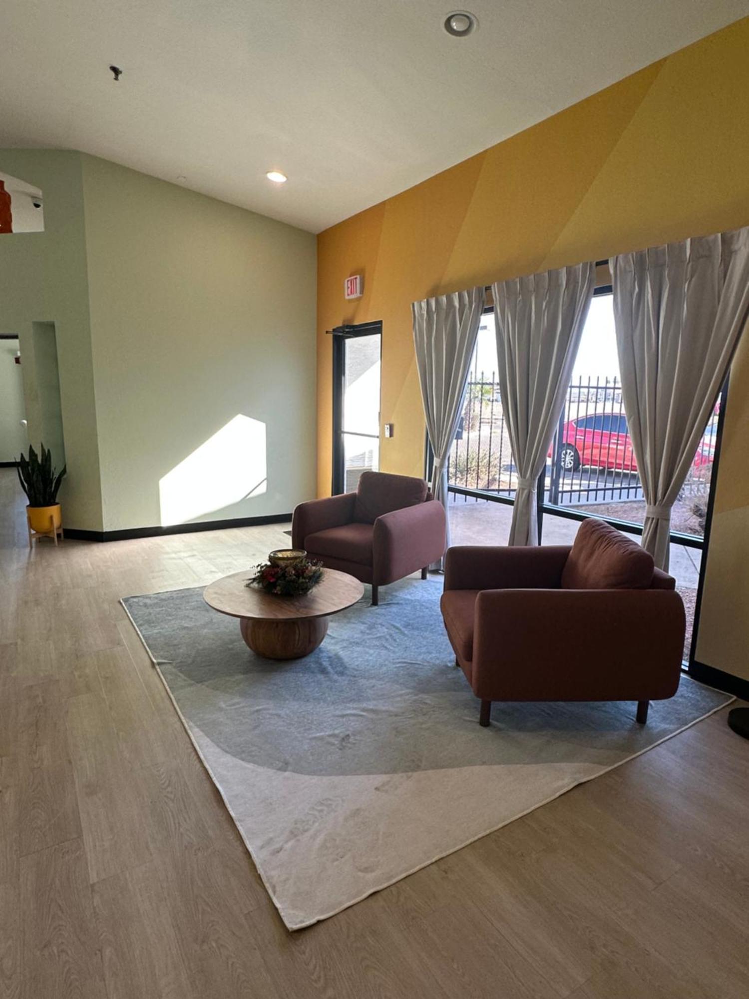 Hotel Rising Phoenix Extérieur photo