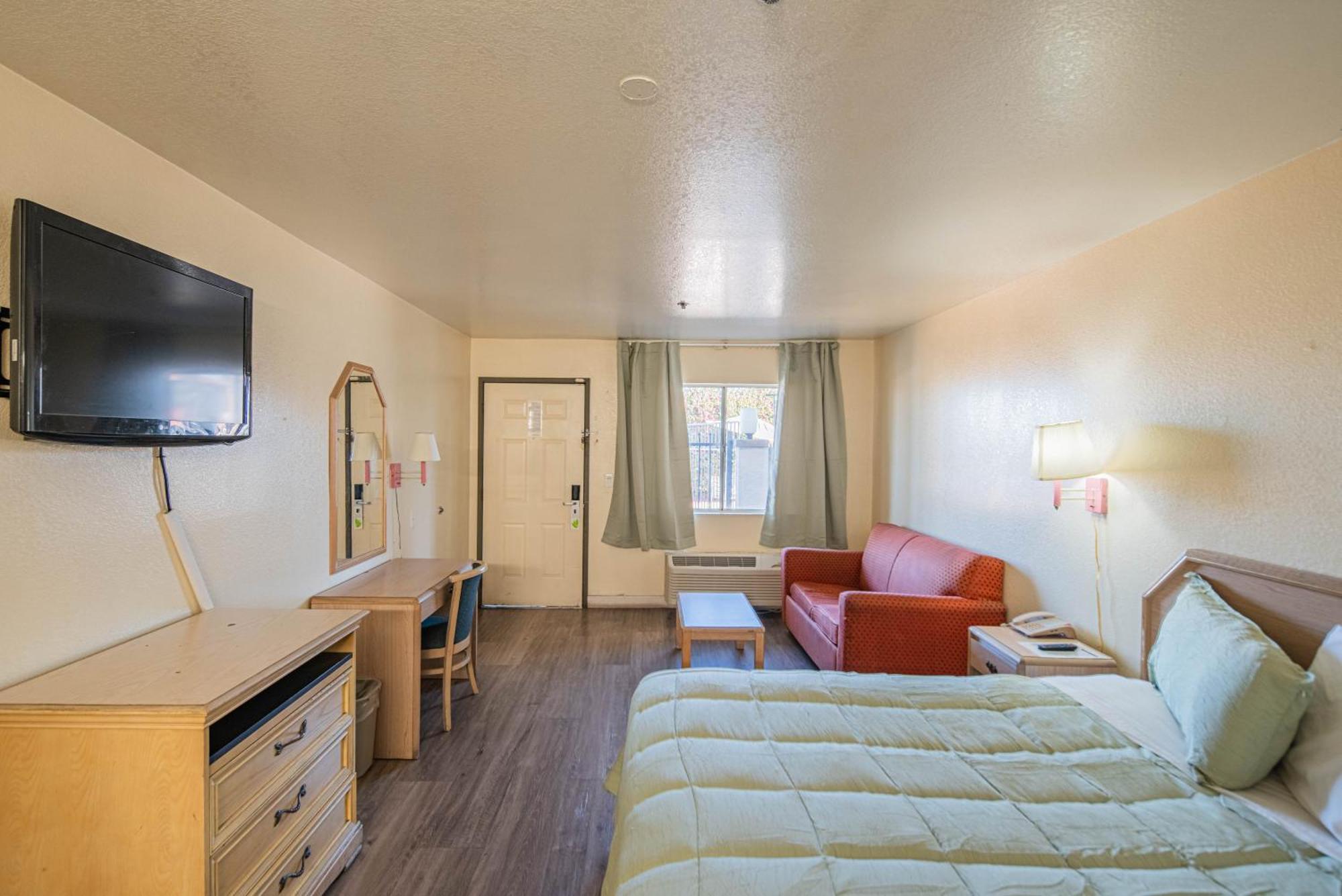 Hotel Rising Phoenix Extérieur photo