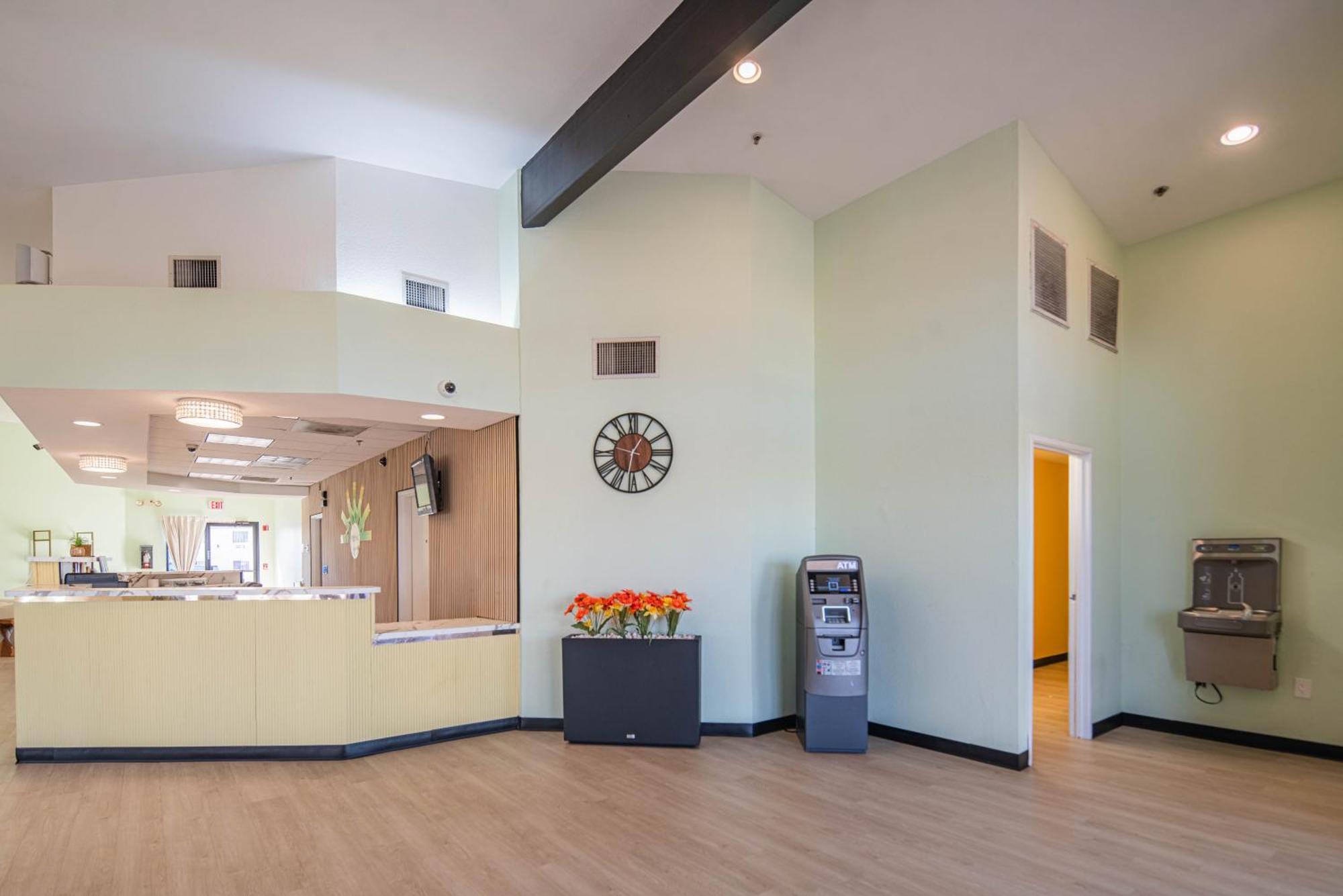 Hotel Rising Phoenix Extérieur photo