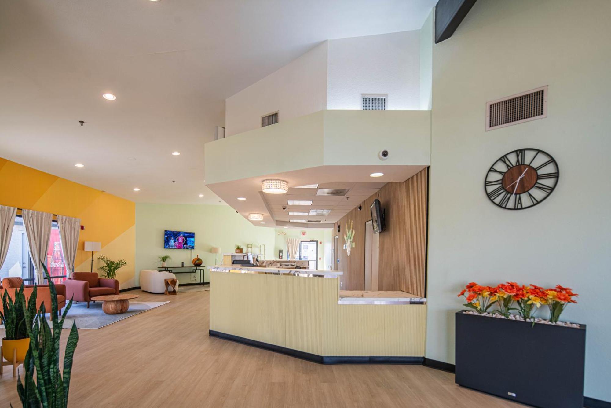 Hotel Rising Phoenix Extérieur photo