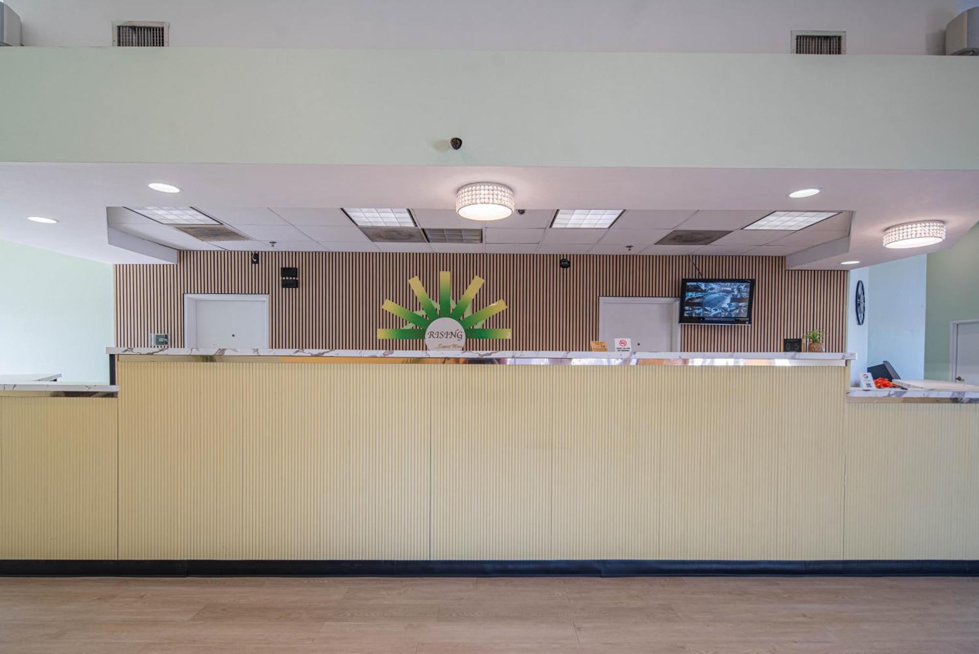 Hotel Rising Phoenix Extérieur photo